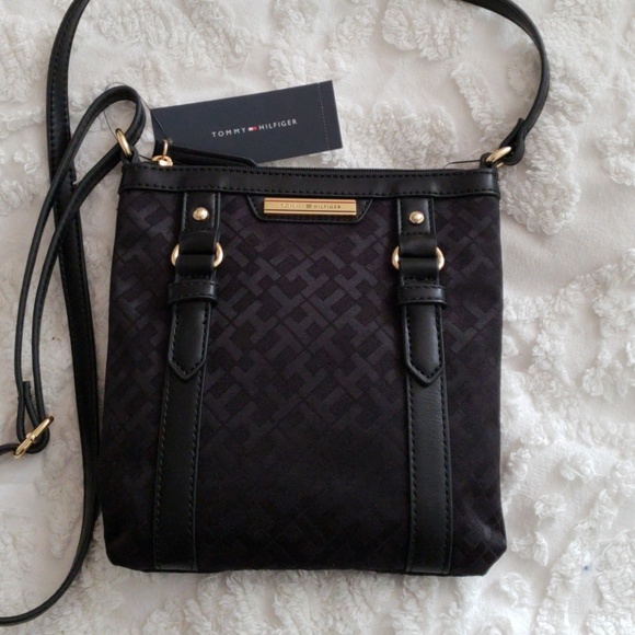 Tommy Hilfiger Handbags - NWT! Tommy Hilfiger Black Crossbody